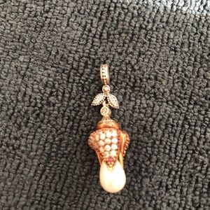 925 sterling silver pendent, matching pieces are in my listings